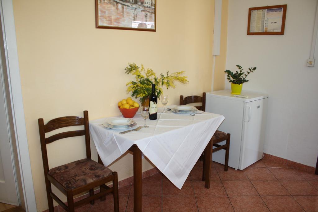 Apartments Mise Trogir Zewnętrze zdjęcie